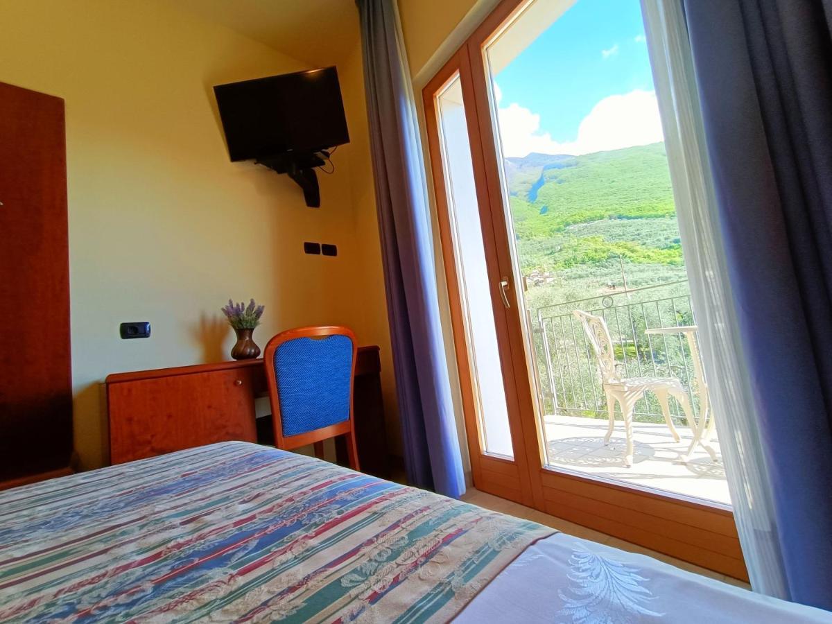 Hotel Villa Isabella Brenzone sul Garda Dış mekan fotoğraf