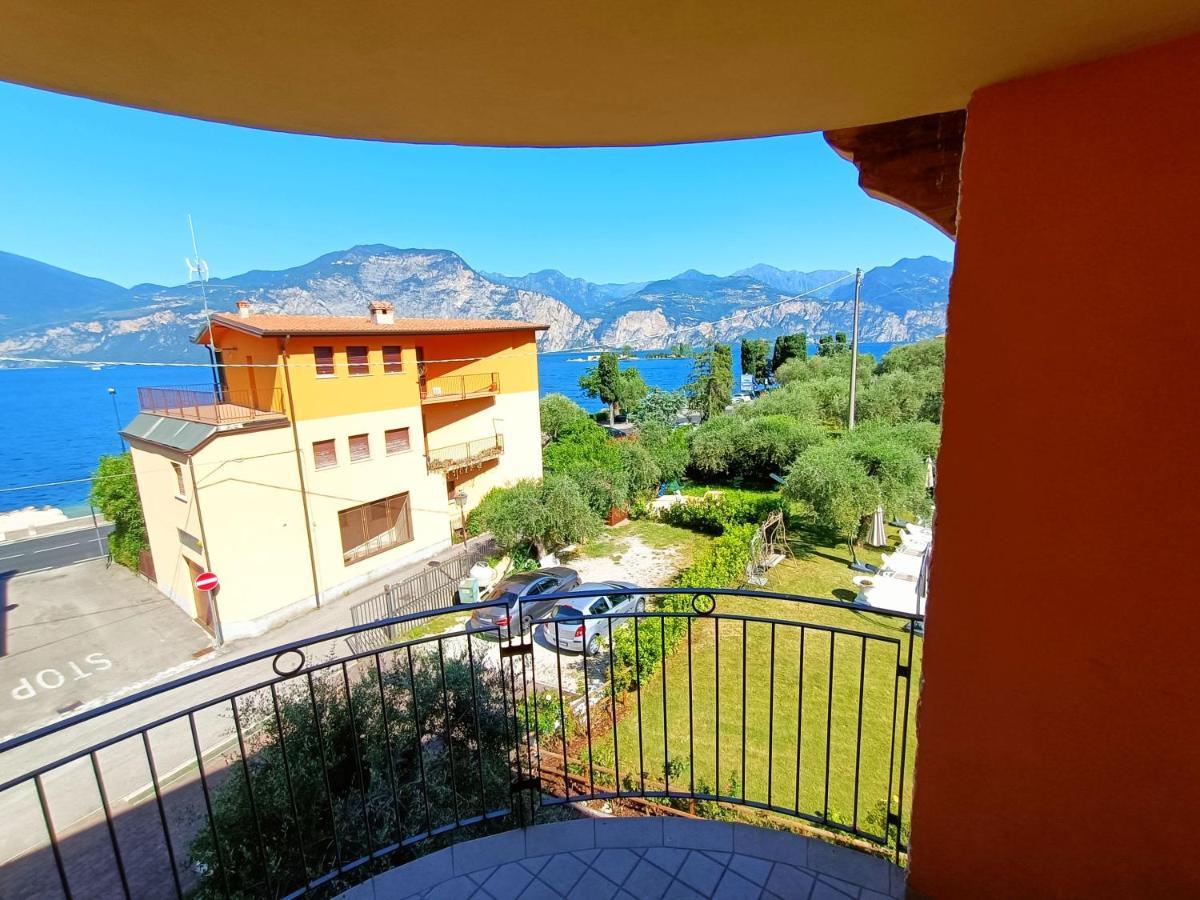 Hotel Villa Isabella Brenzone sul Garda Dış mekan fotoğraf