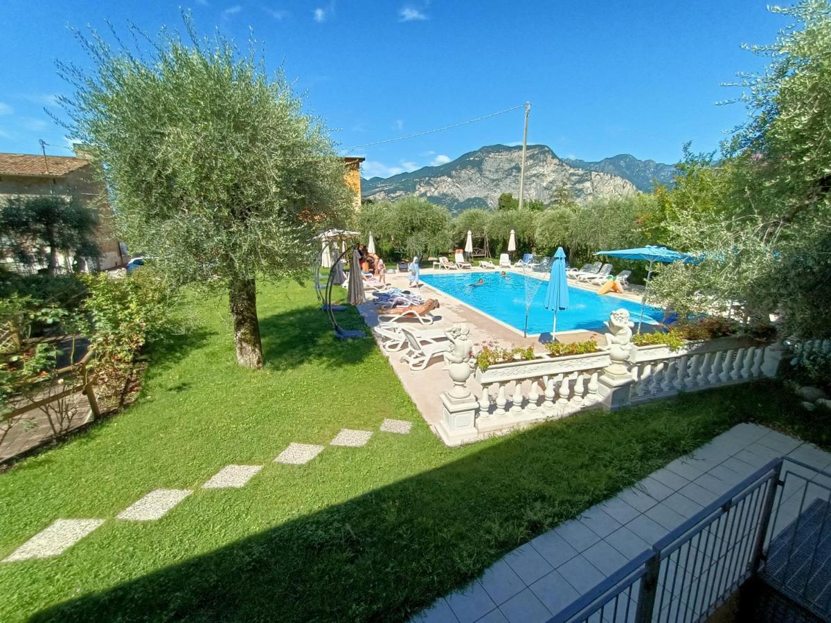 Hotel Villa Isabella Brenzone sul Garda Dış mekan fotoğraf