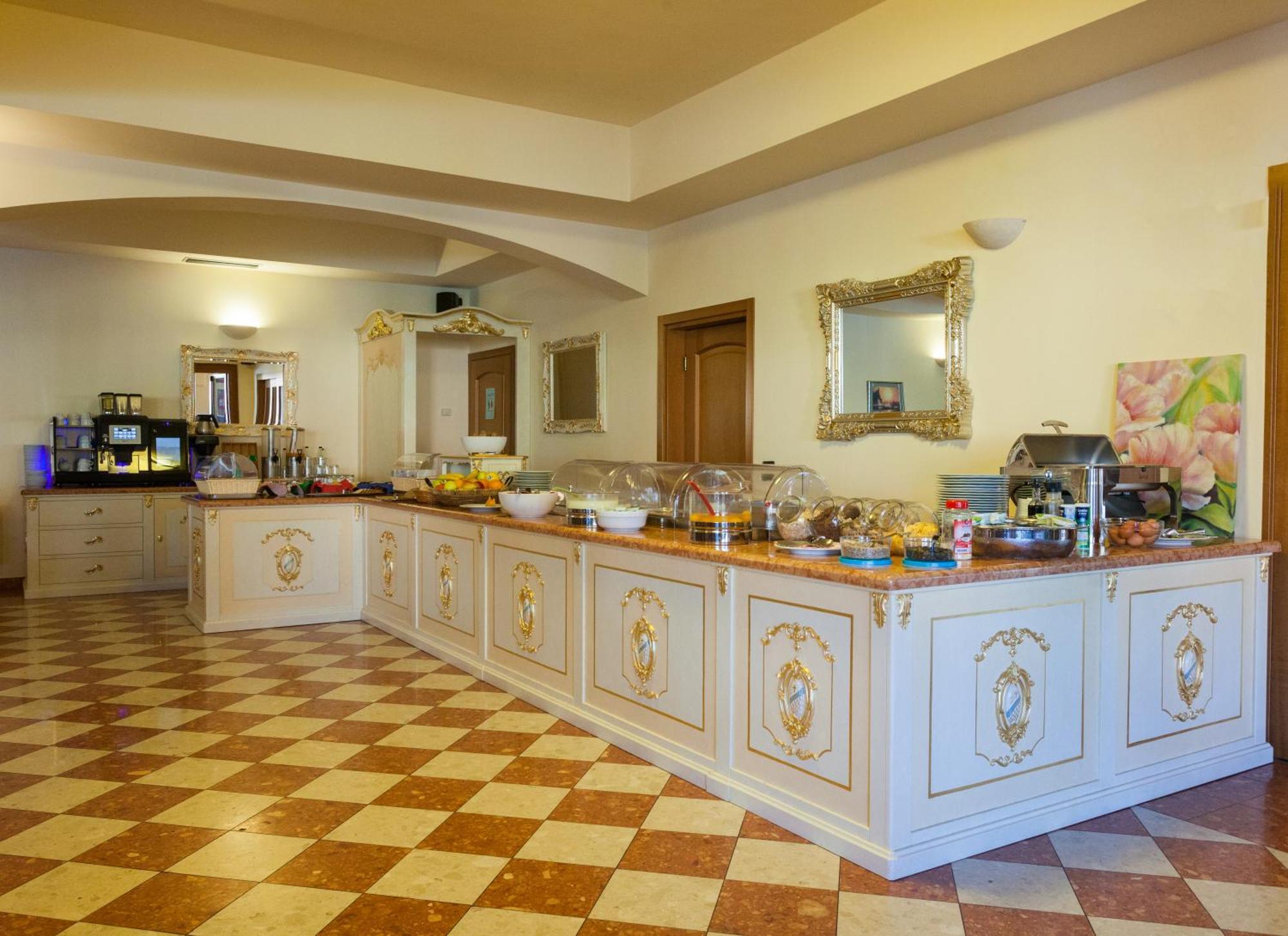 Hotel Villa Isabella Brenzone sul Garda Dış mekan fotoğraf
