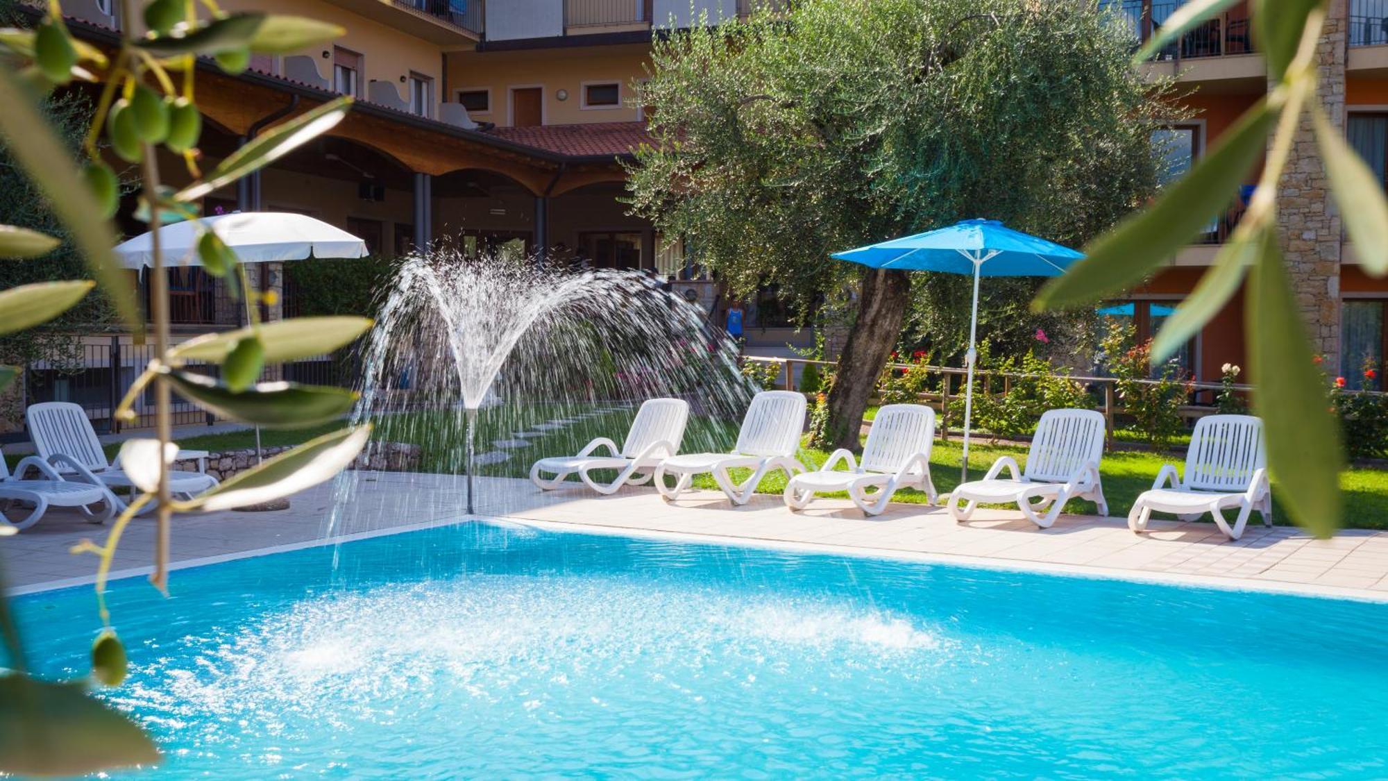 Hotel Villa Isabella Brenzone sul Garda Dış mekan fotoğraf