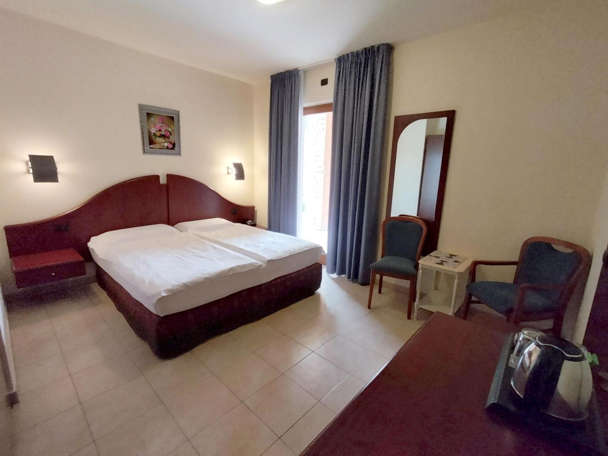 Hotel Villa Isabella Brenzone sul Garda Dış mekan fotoğraf